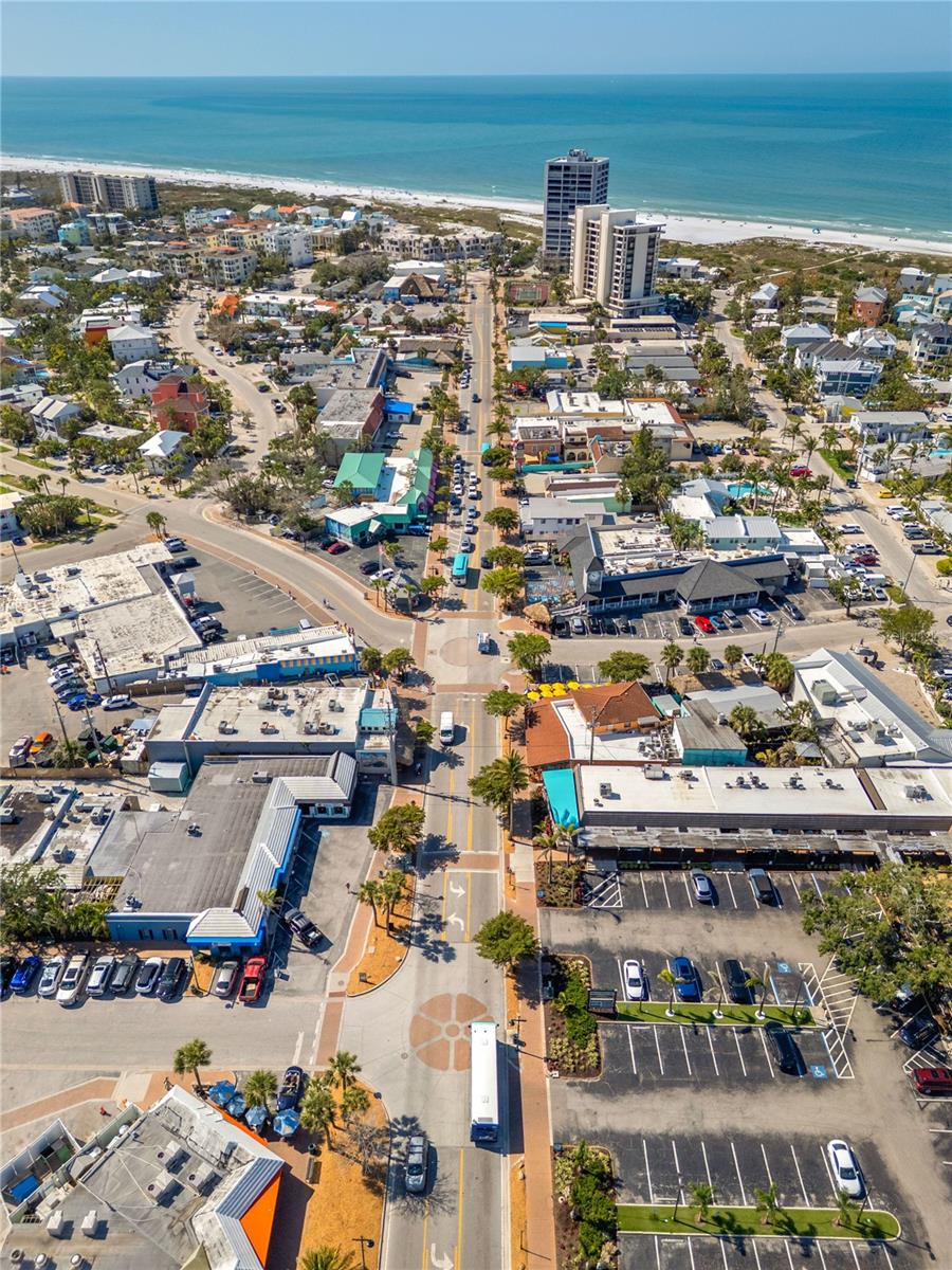 Image 56 of 65 For 5830 Midnight Pass Road T22