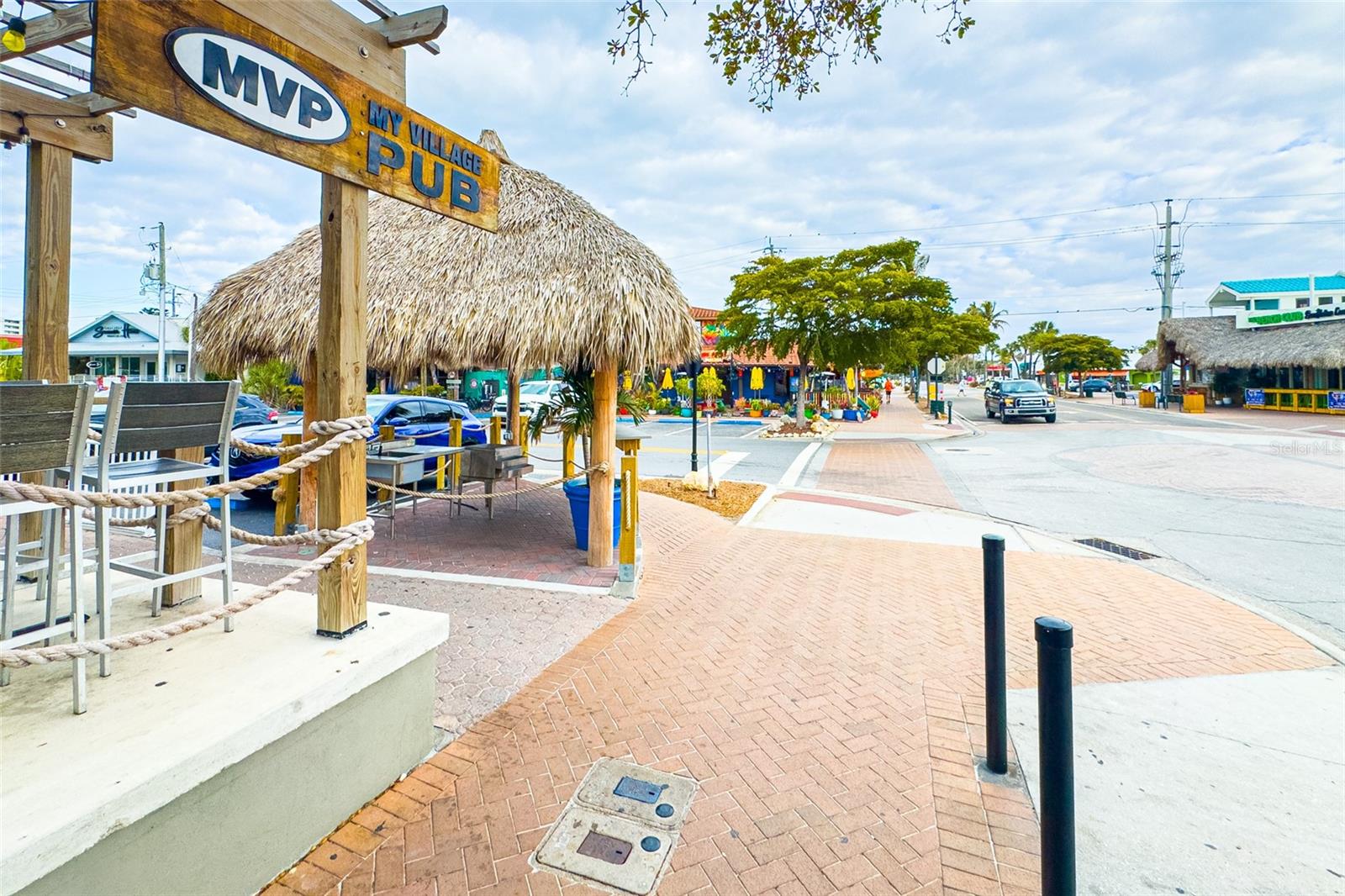 Image 58 of 65 For 5830 Midnight Pass Road T22