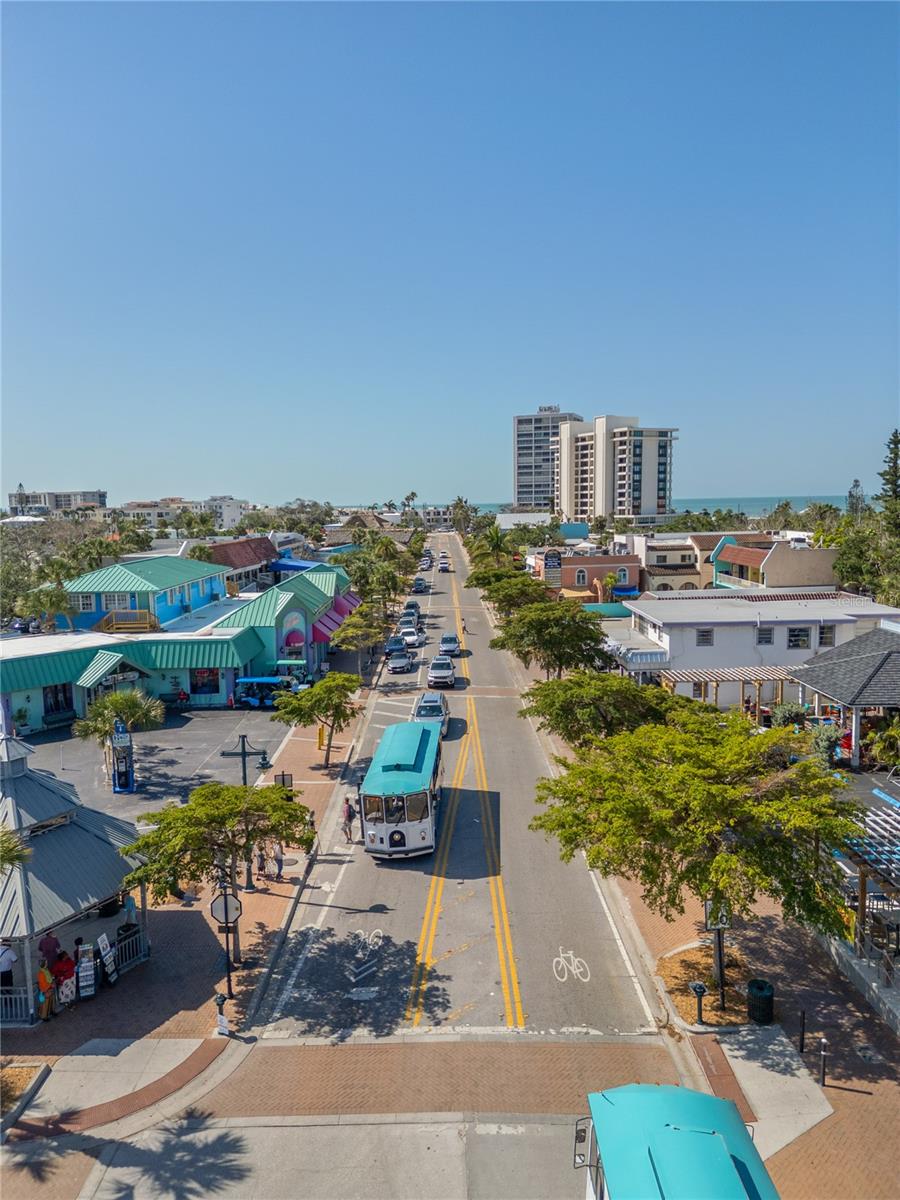 Image 59 of 65 For 5830 Midnight Pass Road T22