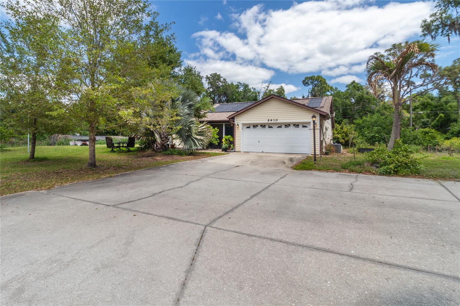 Image 4 of 57 For 5910 Bella Road