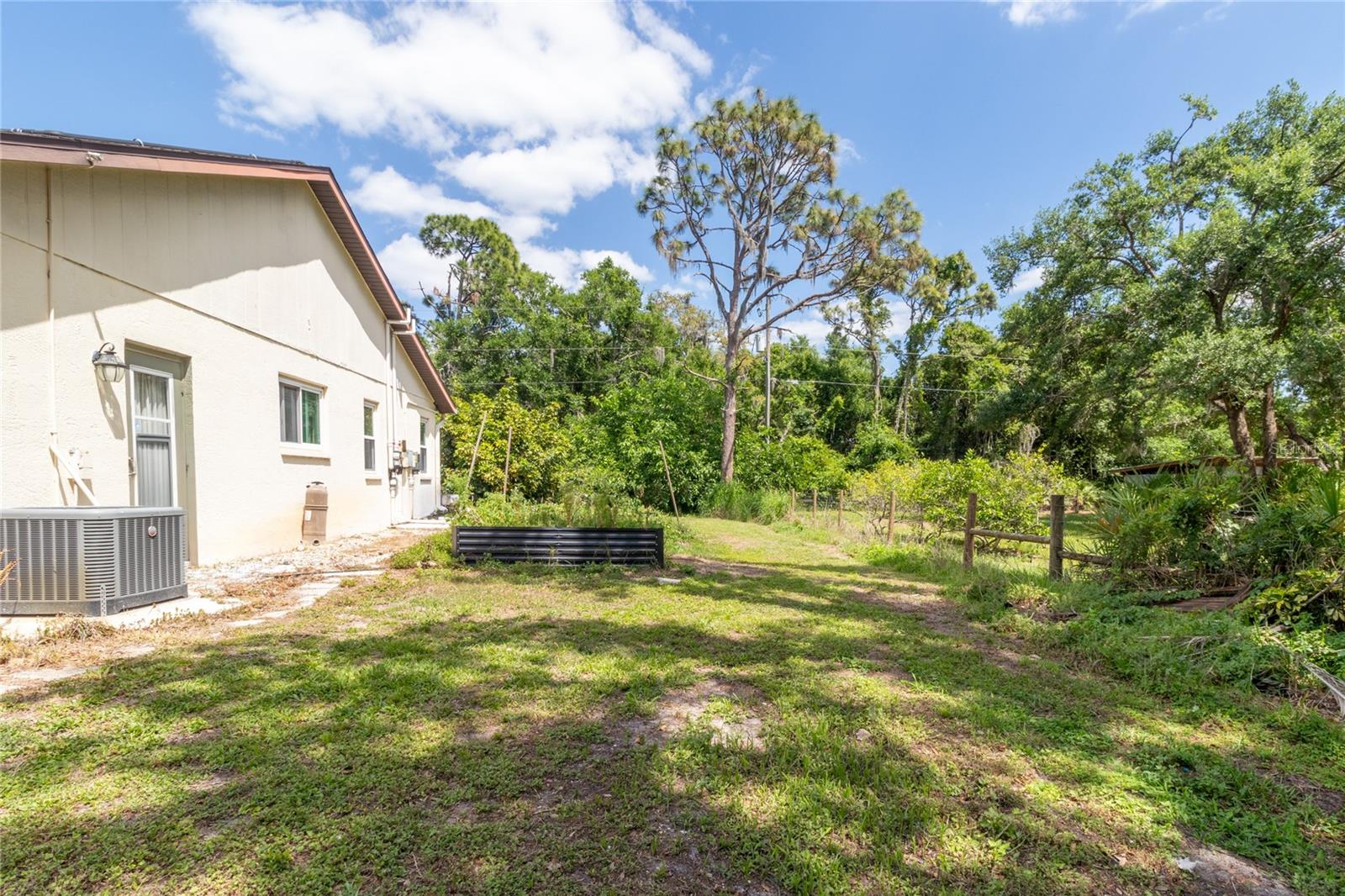 Image 43 of 57 For 5910 Bella Road