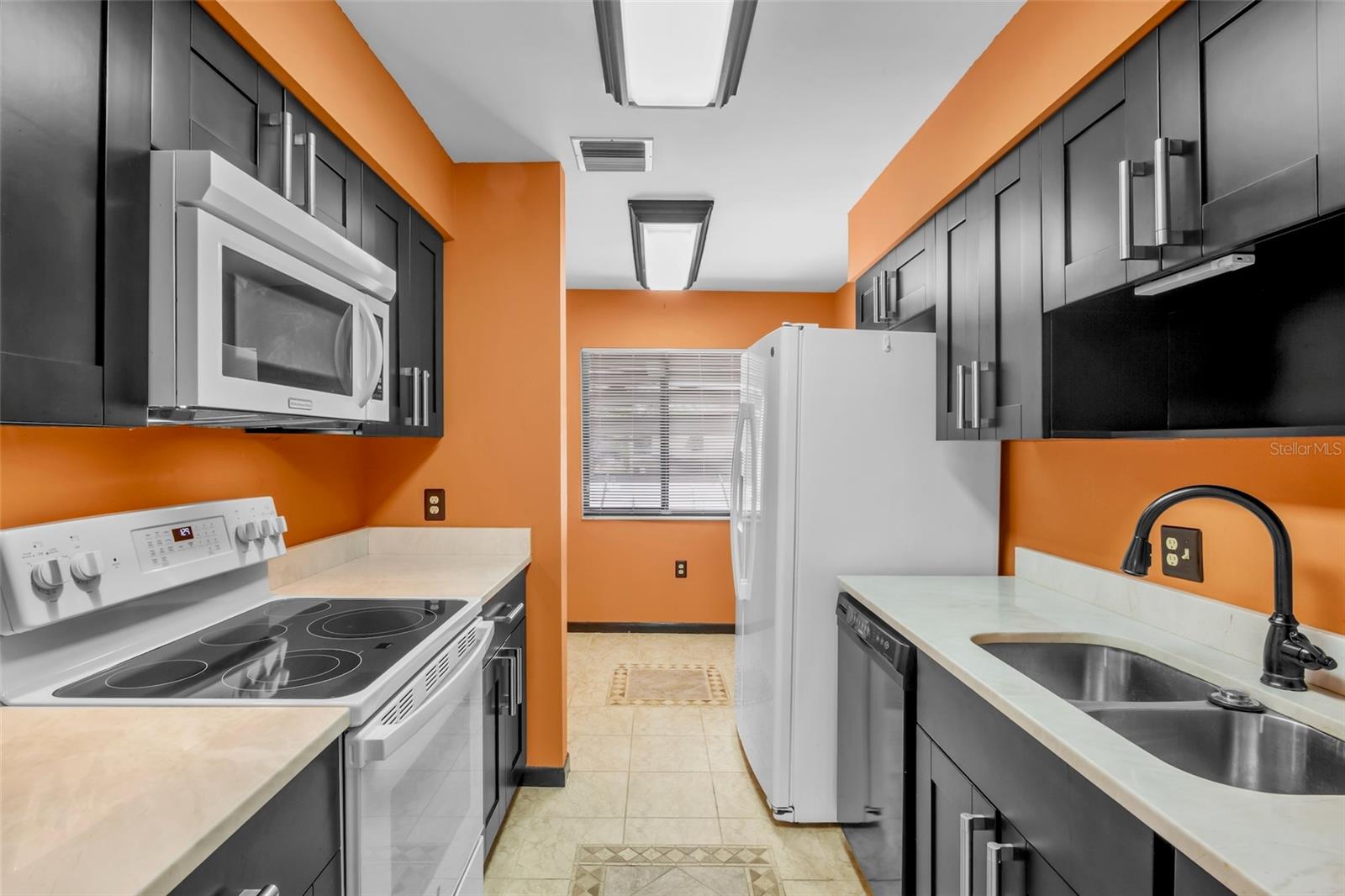 Image 11 of 36 For 4623 Longwater Chase  112 Bldg J