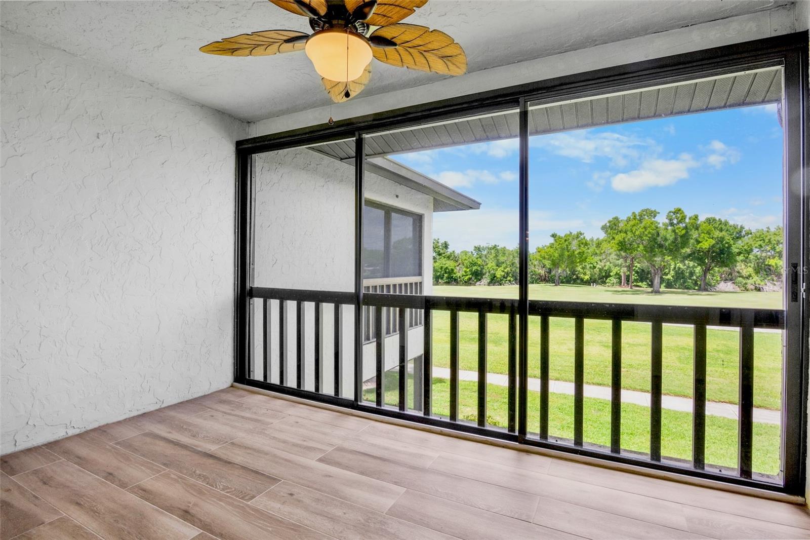 Image 13 of 36 For 4623 Longwater Chase  112 Bldg J