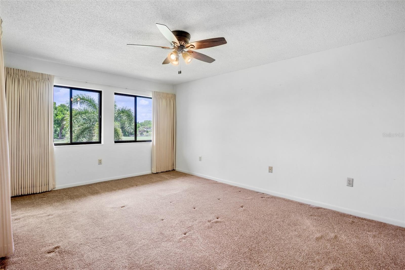 Image 16 of 36 For 4623 Longwater Chase  112 Bldg J