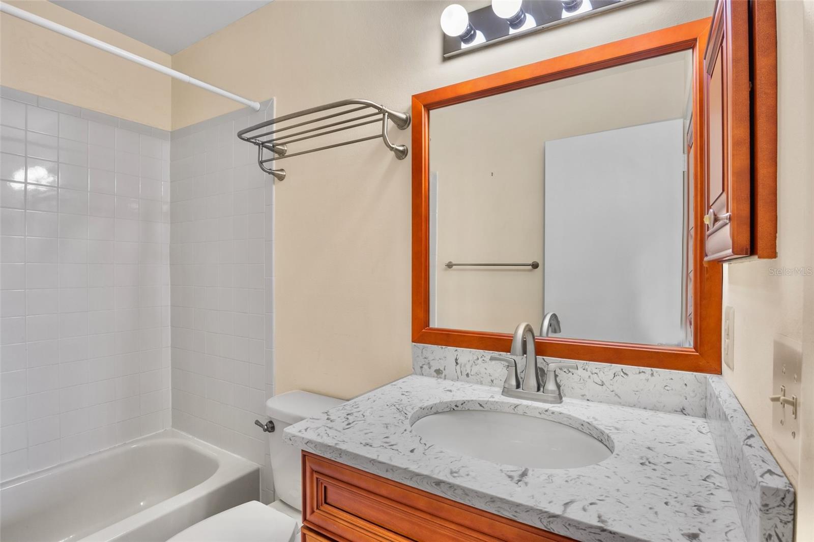 Image 23 of 36 For 4623 Longwater Chase  112 Bldg J