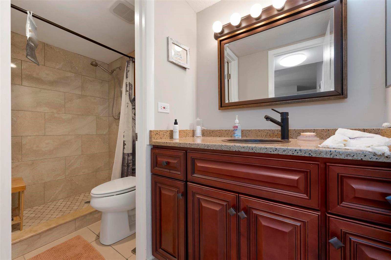 Image 24 of 39 For 2901 26th Street W 303