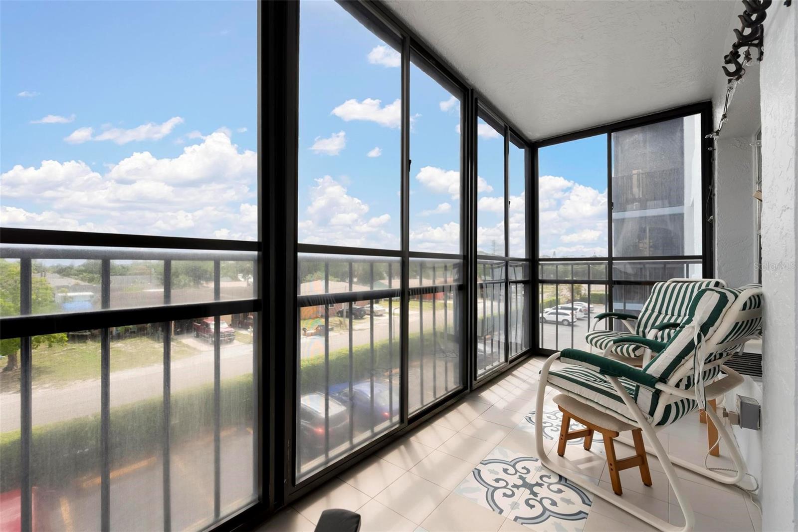 Image 25 of 39 For 2901 26th Street W 303