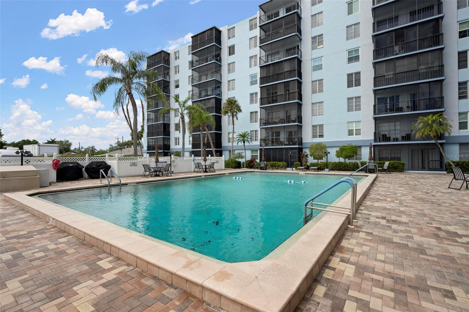 Image 27 of 39 For 2901 26th Street W 303