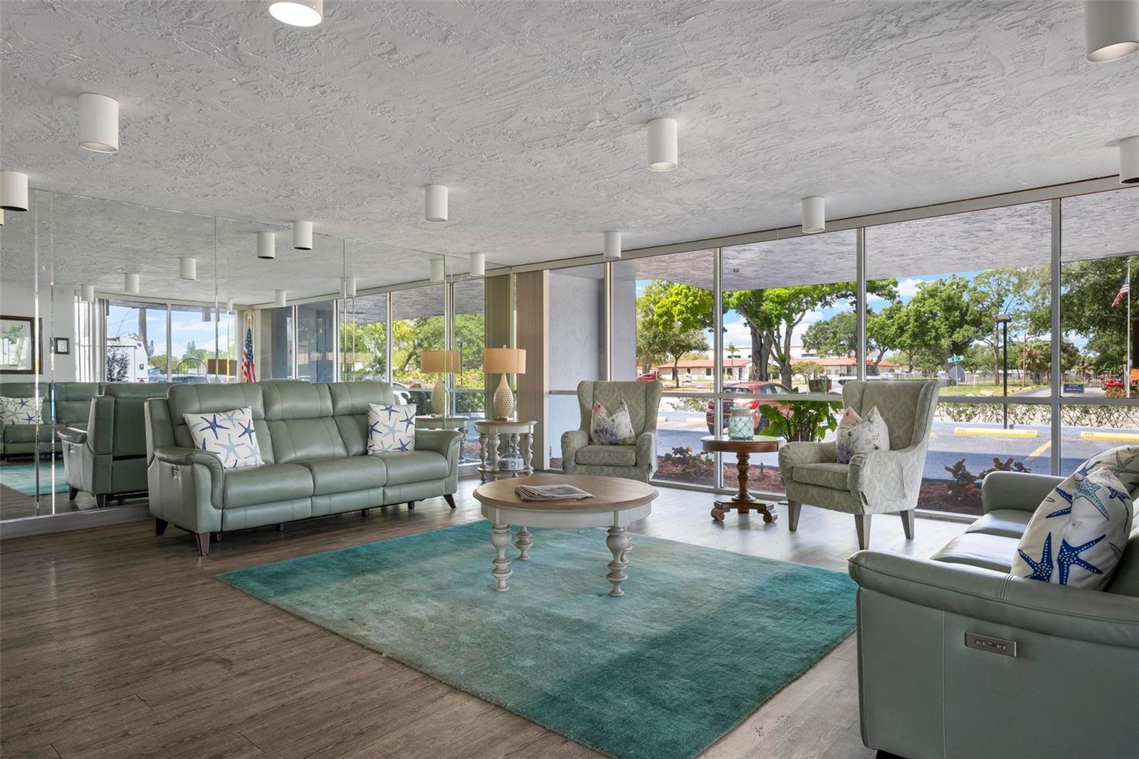 Image 33 of 39 For 2901 26th Street W 303