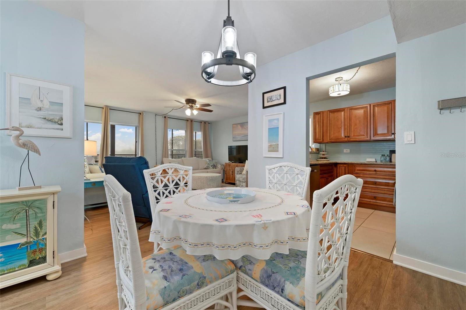 Image 4 of 39 For 2901 26th Street W 303