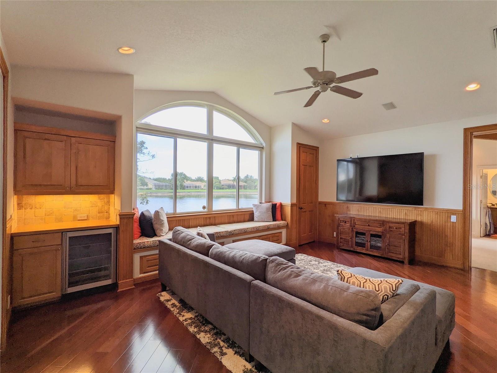 Image 44 of 67 For 7460 Paurotis Court