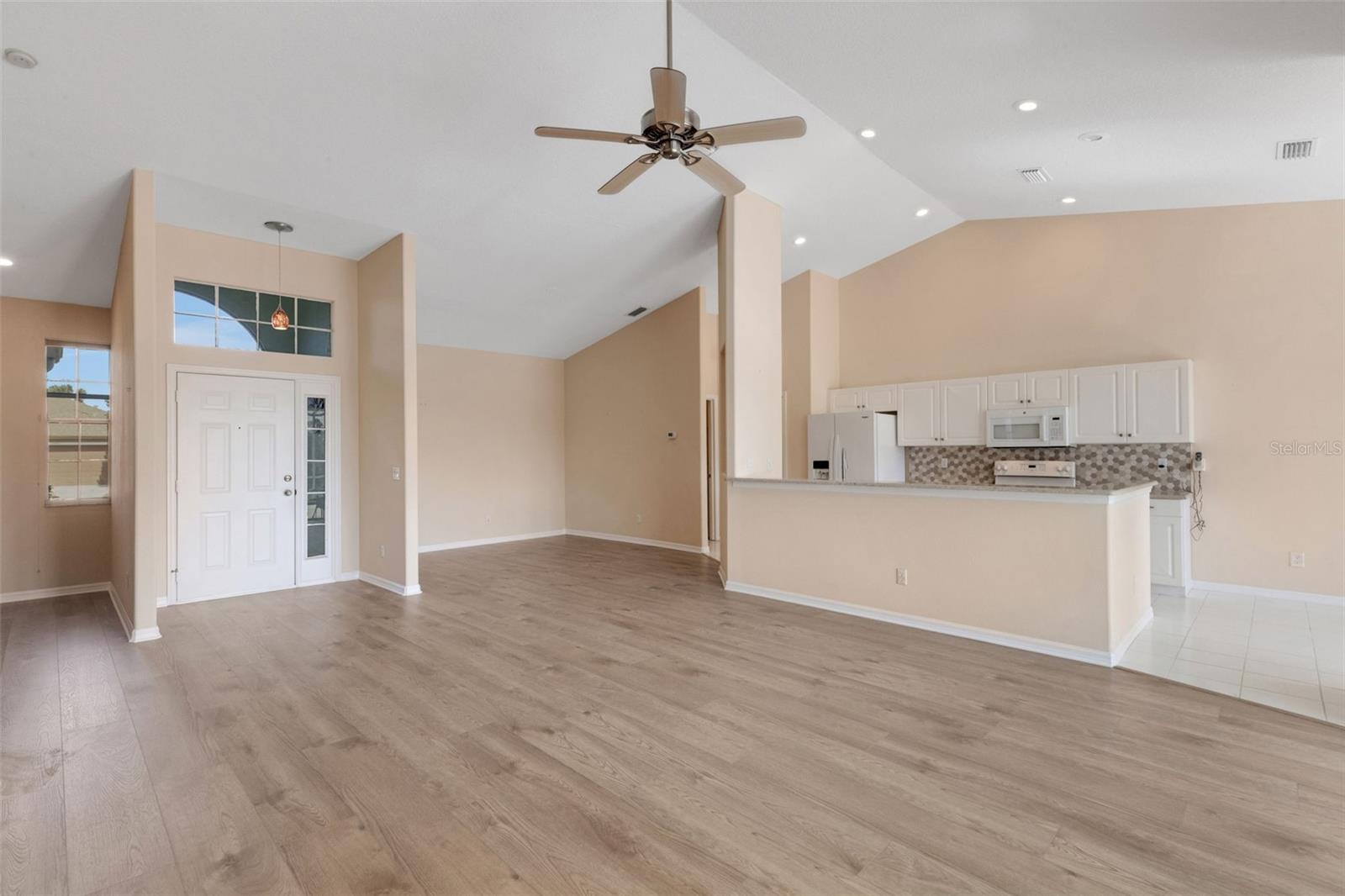 Image 15 of 53 For 8976 Whitemarsh Avenue