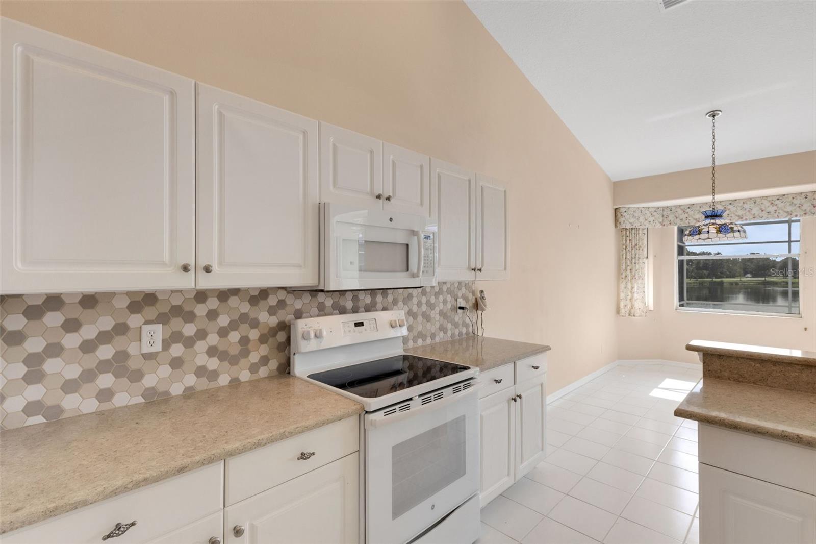 Image 25 of 53 For 8976 Whitemarsh Avenue