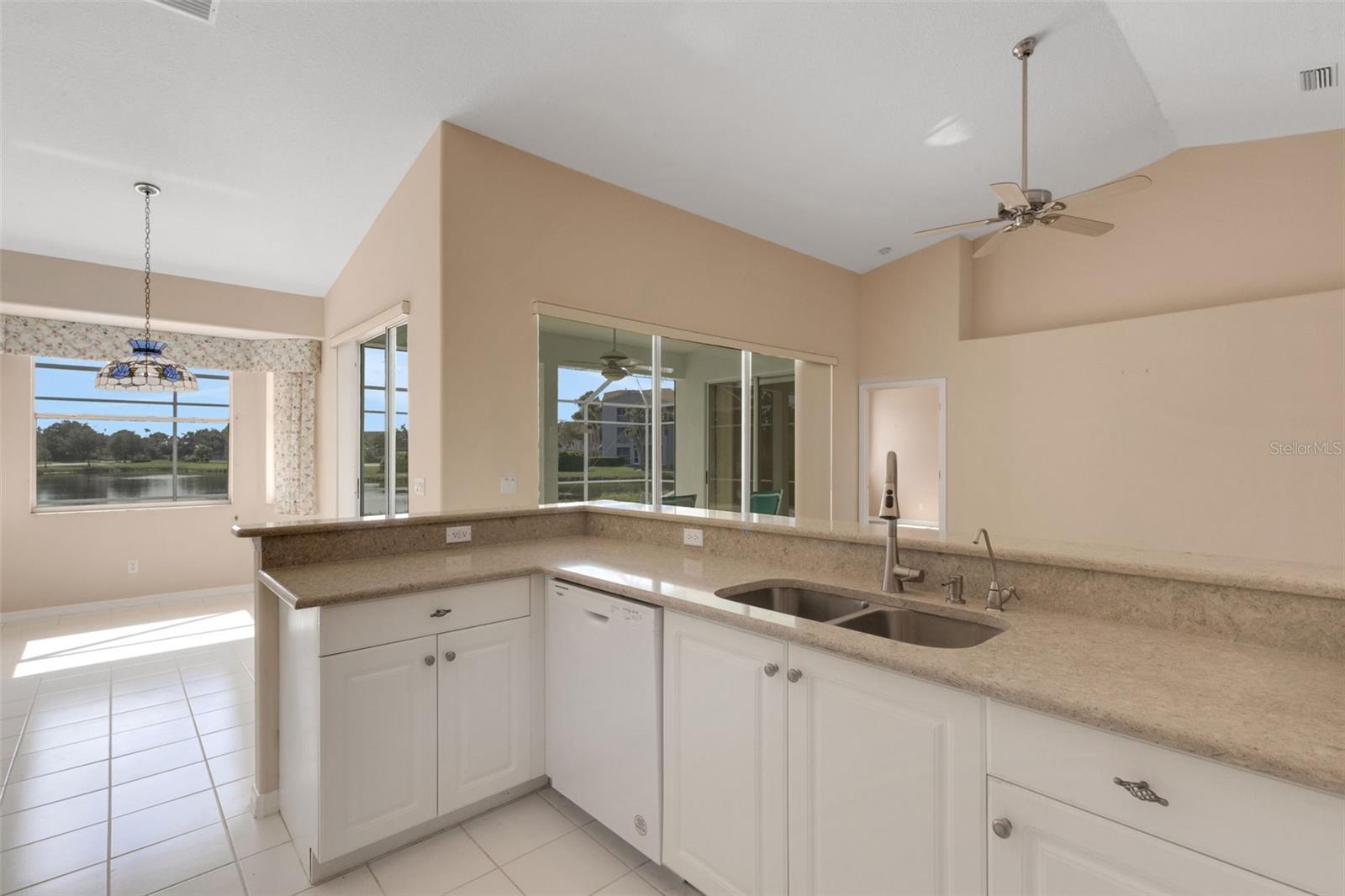 Image 26 of 53 For 8976 Whitemarsh Avenue