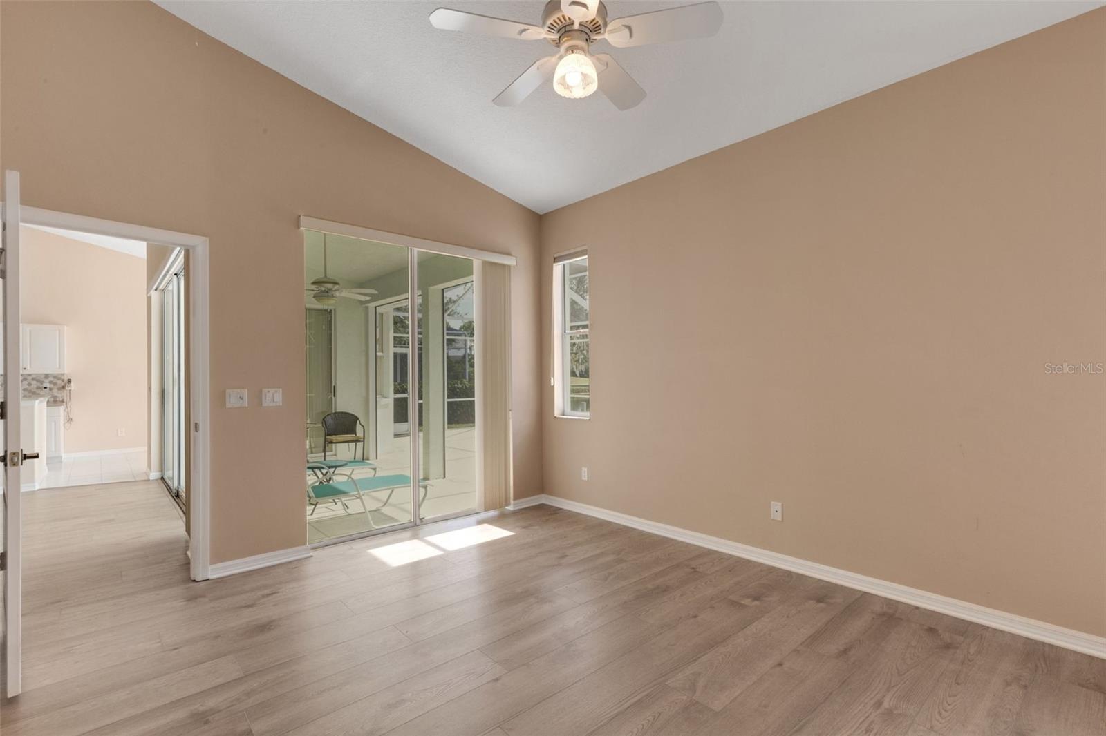 Image 35 of 53 For 8976 Whitemarsh Avenue