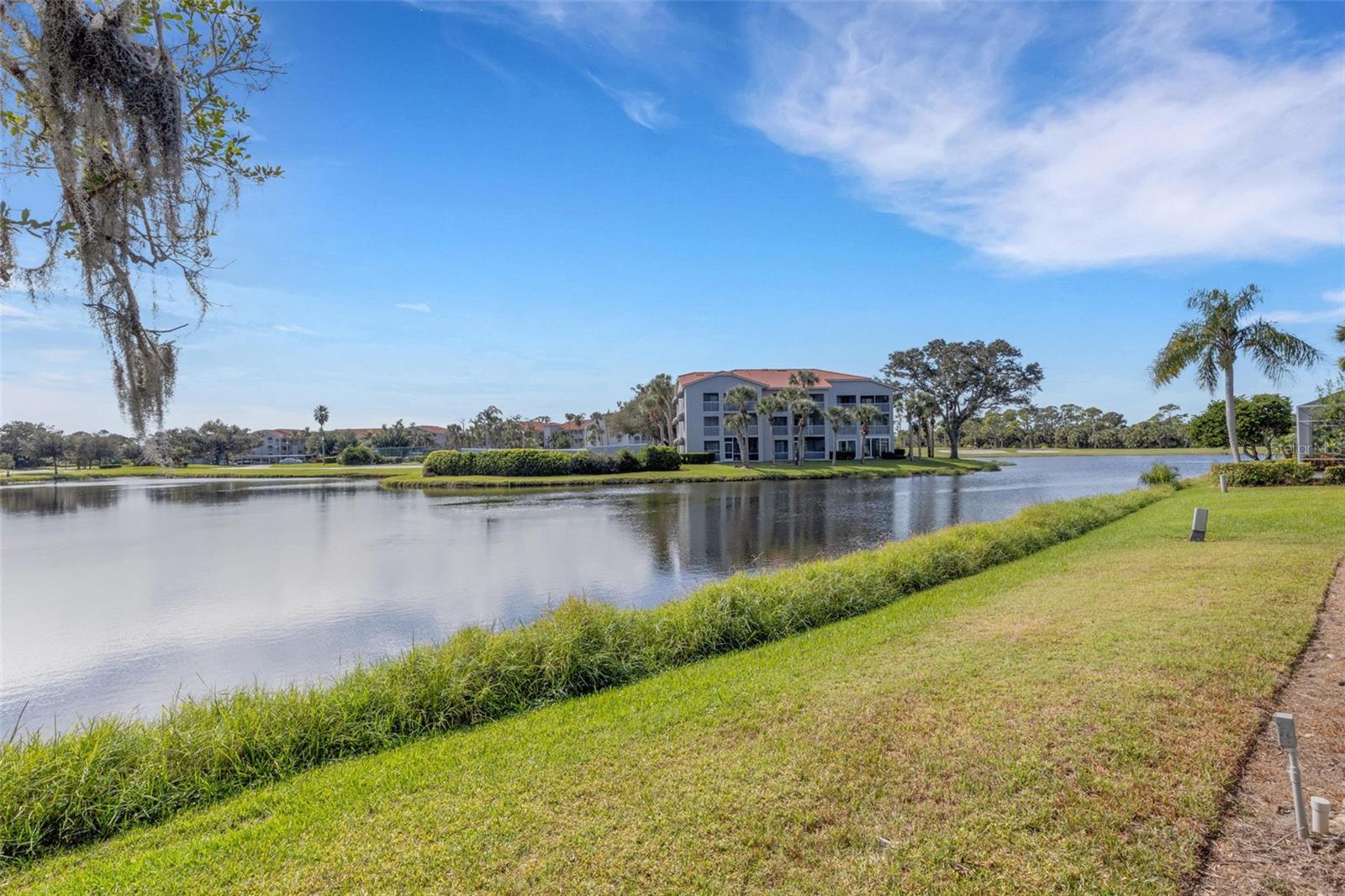 Image 48 of 53 For 8976 Whitemarsh Avenue