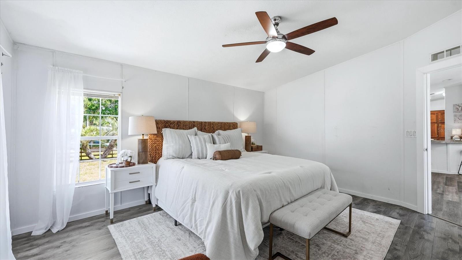 Image 23 of 38 For 6125 Shirley Avenue