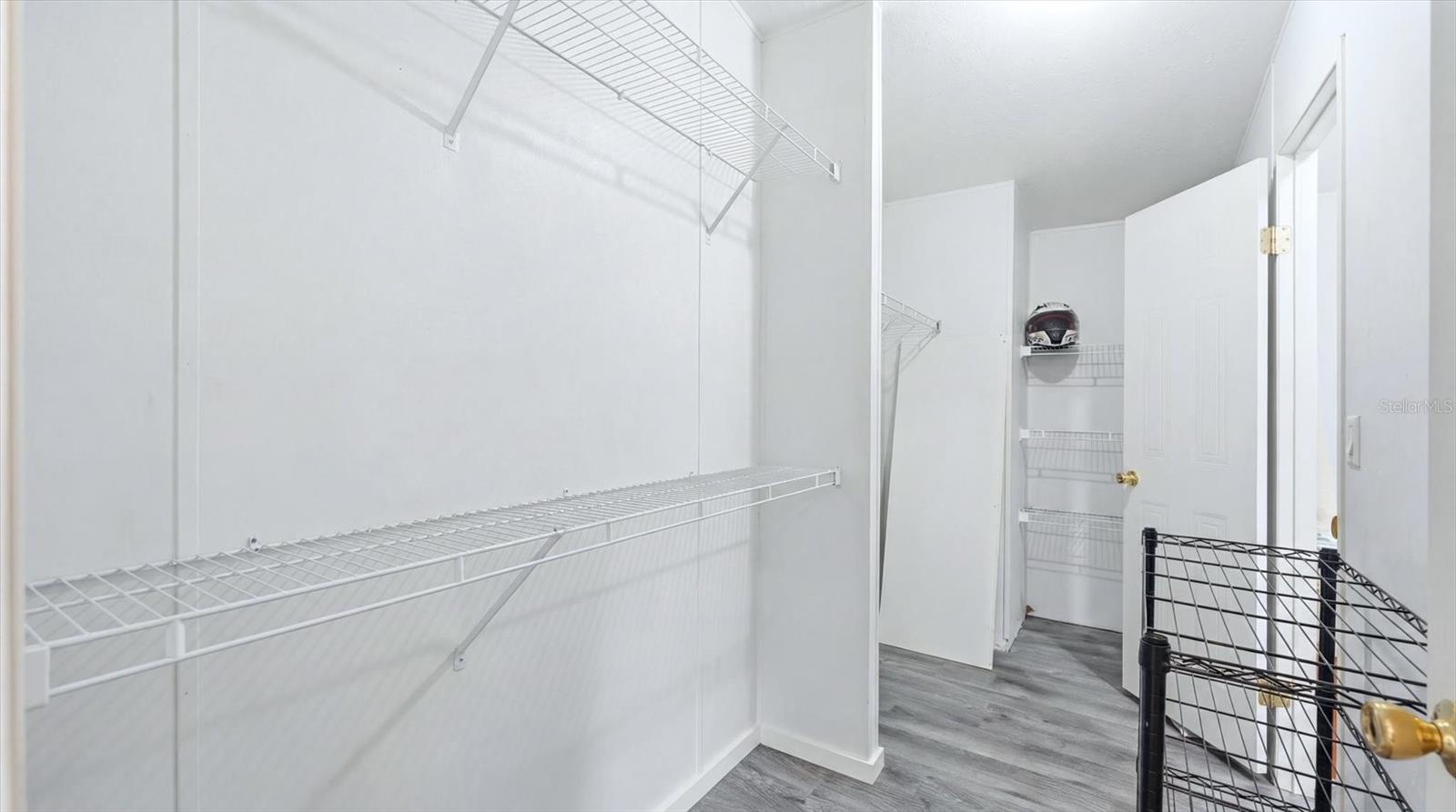 Image 24 of 38 For 6125 Shirley Avenue