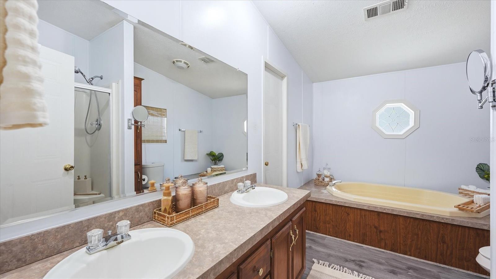 Image 25 of 38 For 6125 Shirley Avenue