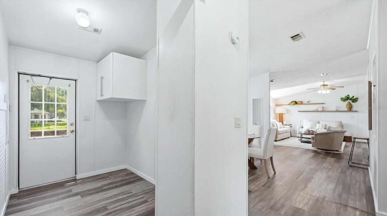 Image 31 of 38 For 6125 Shirley Avenue