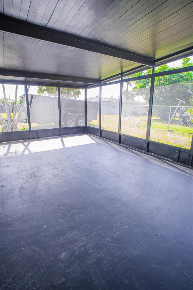 Image 14 of 18 For 2144 Harbor Boulevard