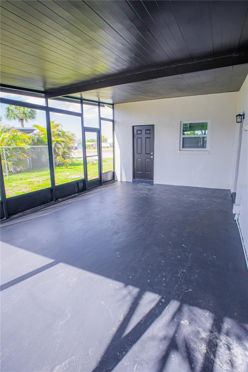 Image 15 of 18 For 2144 Harbor Boulevard