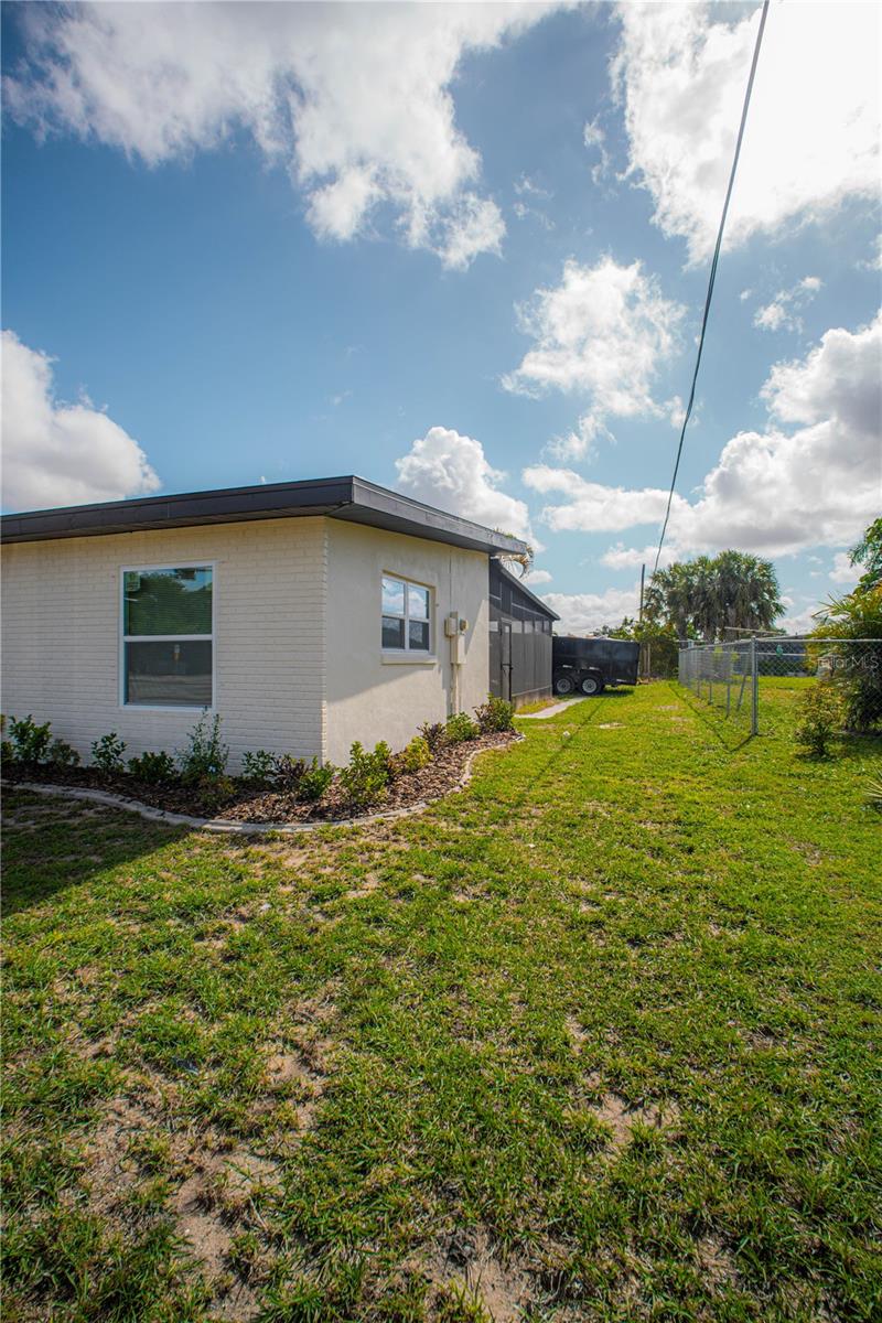 Image 16 of 18 For 2144 Harbor Boulevard