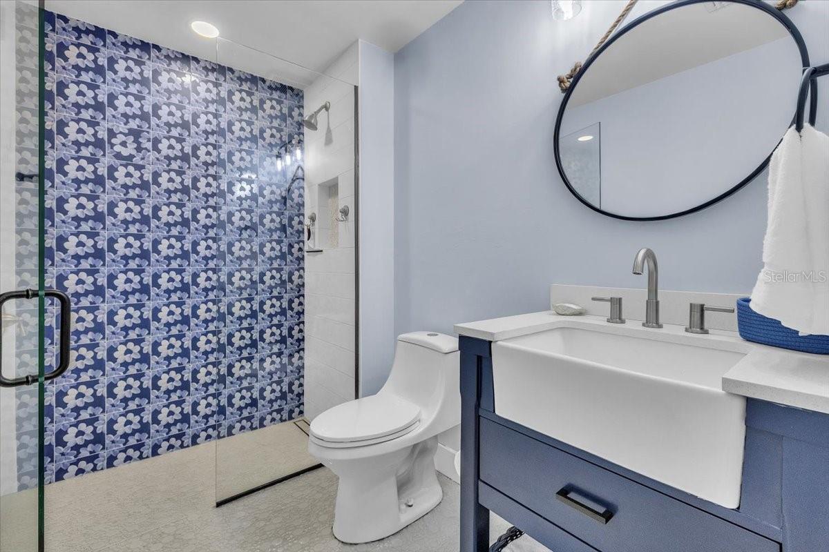 Listing photo id 26 for 9470 Colony Drive