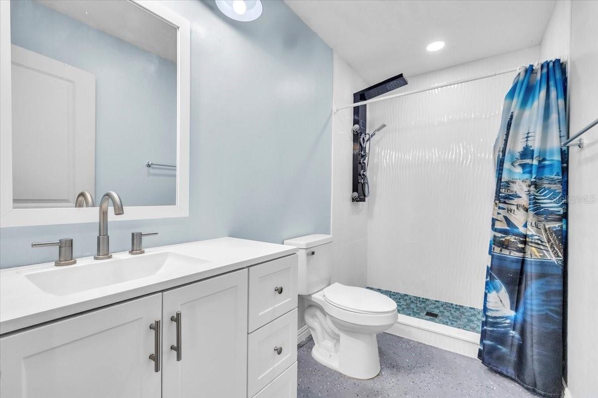 Listing photo id 36 for 9470 Colony Drive