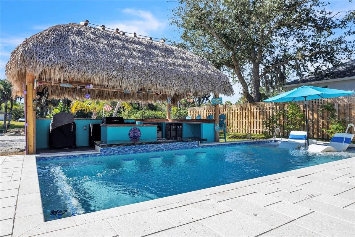 Listing photo id 47 for 9470 Colony Drive