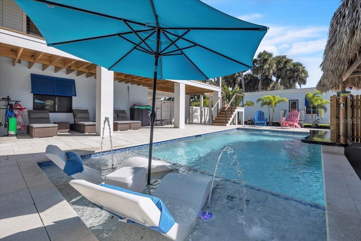 Listing photo id 48 for 9470 Colony Drive