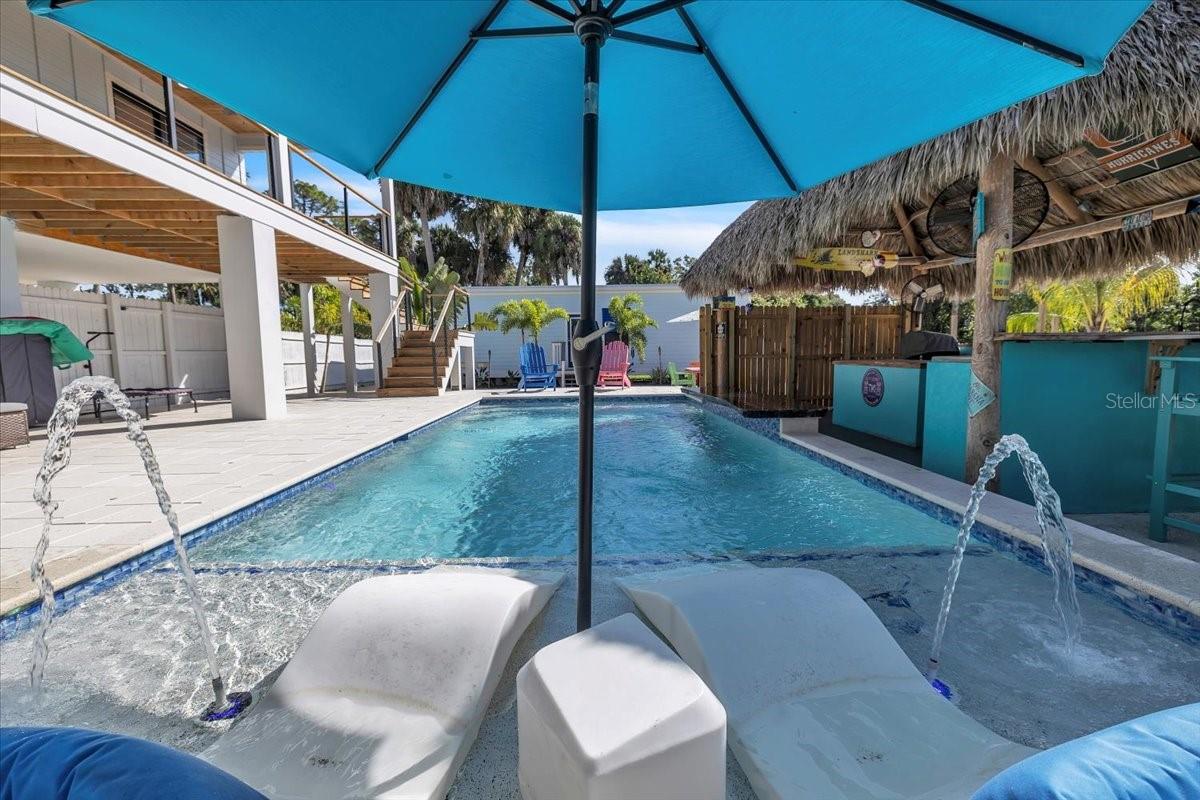 Listing photo id 49 for 9470 Colony Drive