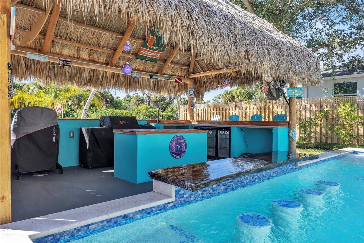 Listing photo id 52 for 9470 Colony Drive