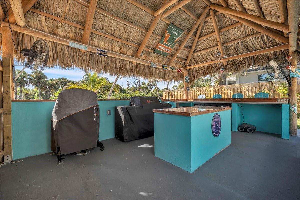 Listing photo id 54 for 9470 Colony Drive