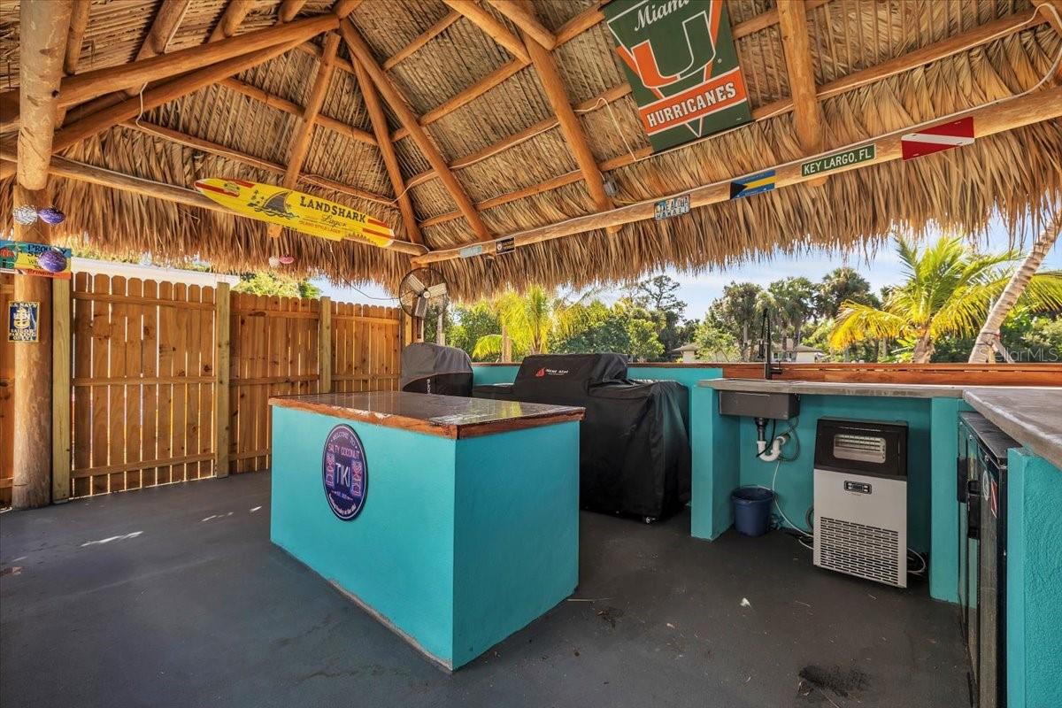 Listing photo id 55 for 9470 Colony Drive