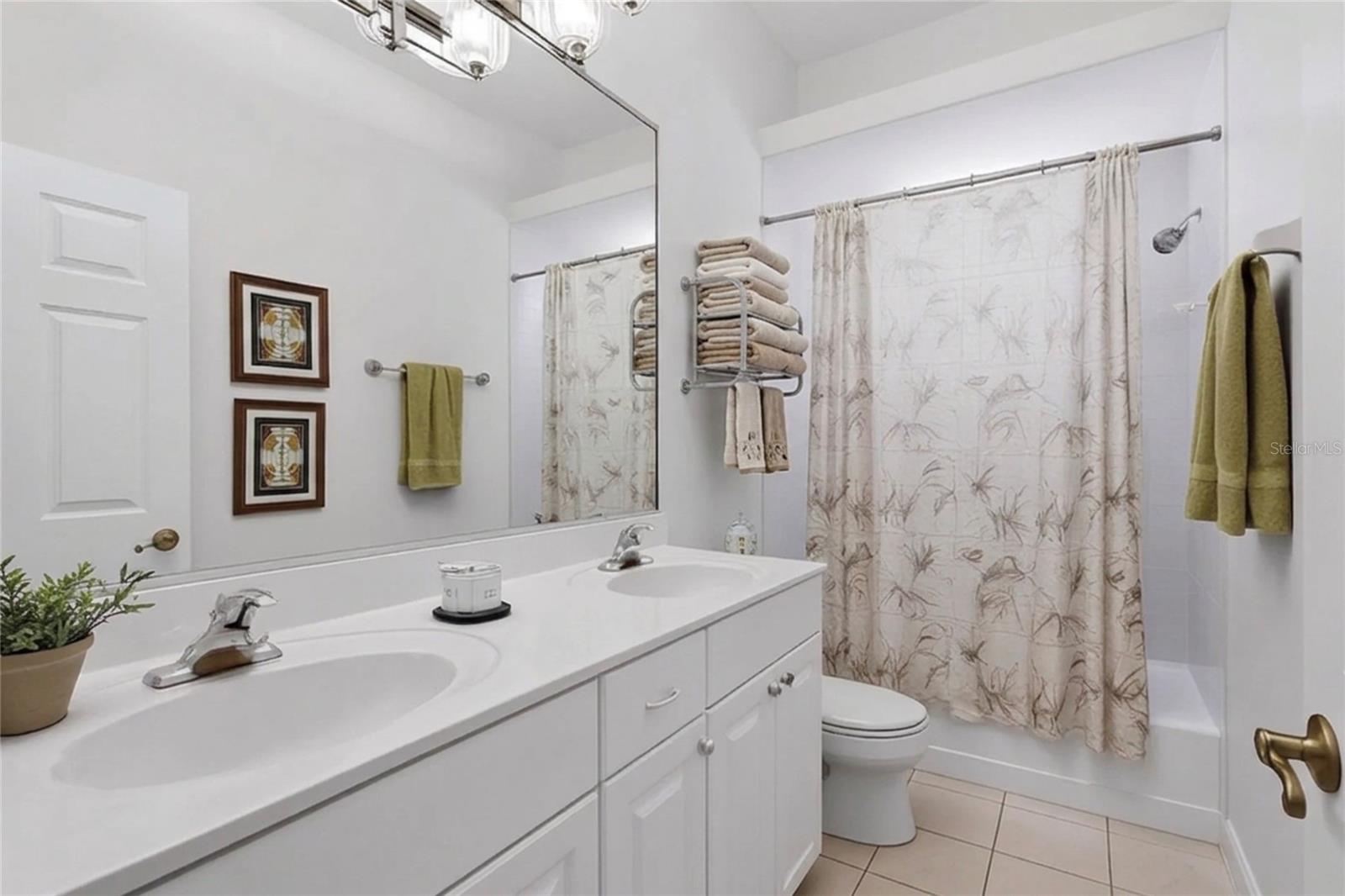 Image 34 of 57 For 1740 Amberwynd Circle W