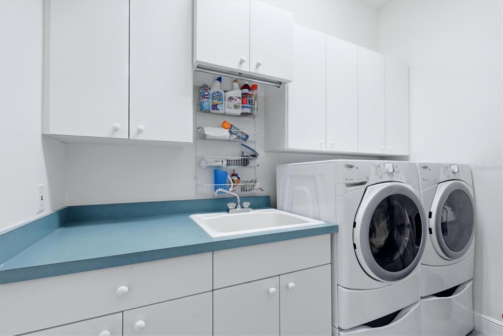 Image 36 of 57 For 1740 Amberwynd Circle W