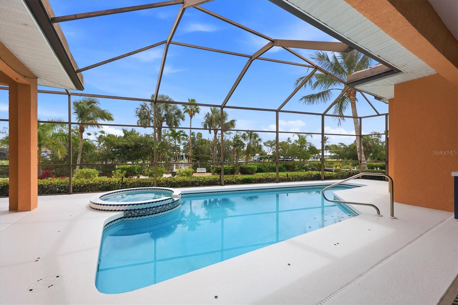 Image 43 of 57 For 1740 Amberwynd Circle W