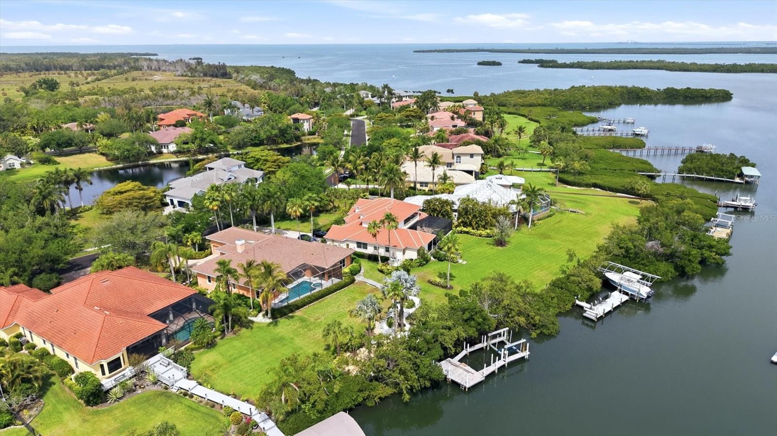 Image 5 of 57 For 1740 Amberwynd Circle W