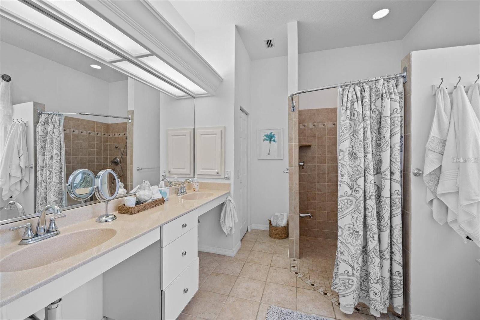 Image 34 of 69 For 542 Misty Pine Drive