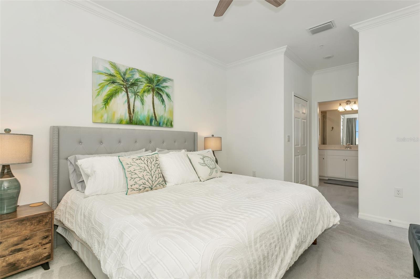 Image 22 of 48 For 18028 Gawthrop Drive 403