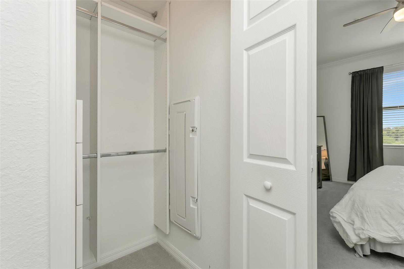 Image 23 of 48 For 18028 Gawthrop Drive 403