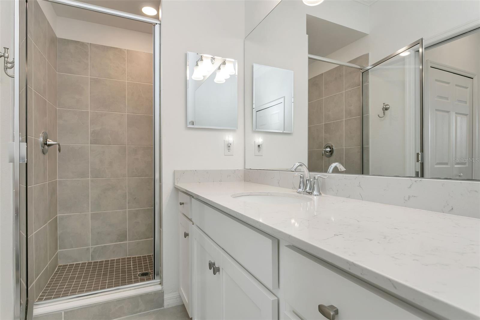 Image 25 of 48 For 18028 Gawthrop Drive 403