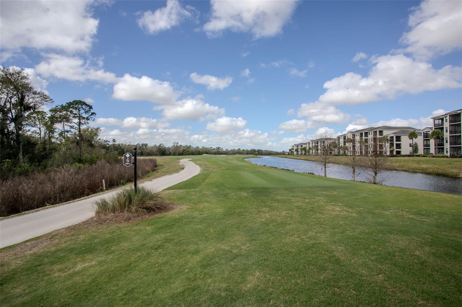 Image 36 of 48 For 18028 Gawthrop Drive 403