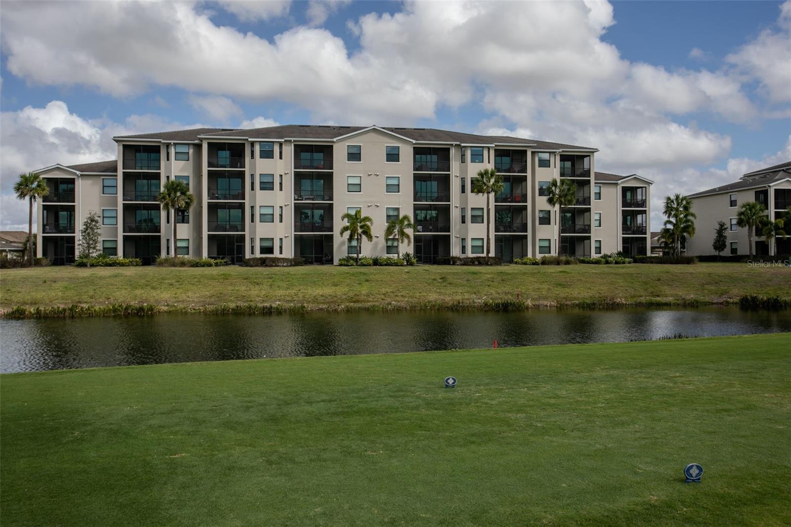 Image 41 of 48 For 18028 Gawthrop Drive 403