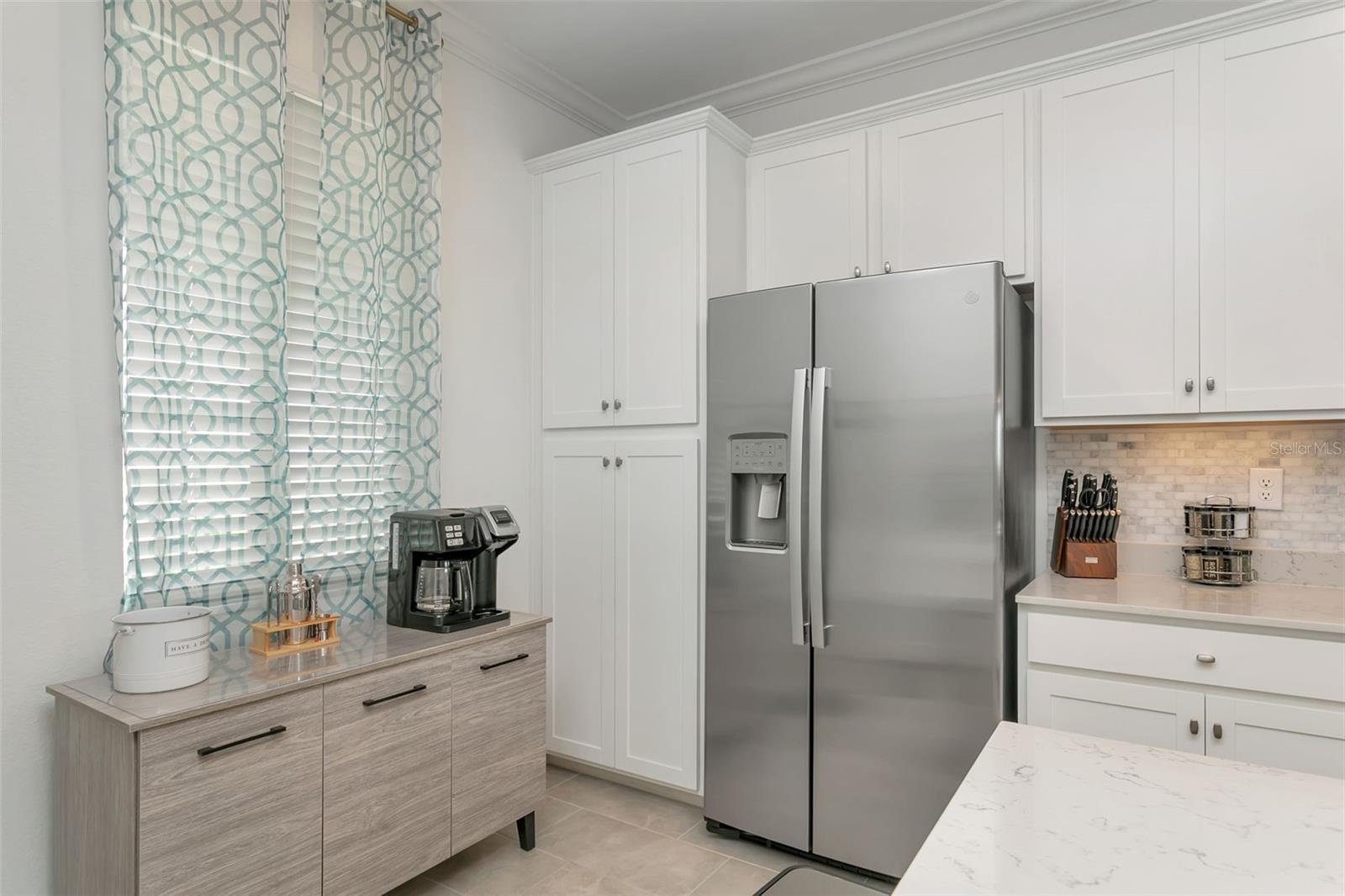 Image 6 of 48 For 18028 Gawthrop Drive 403