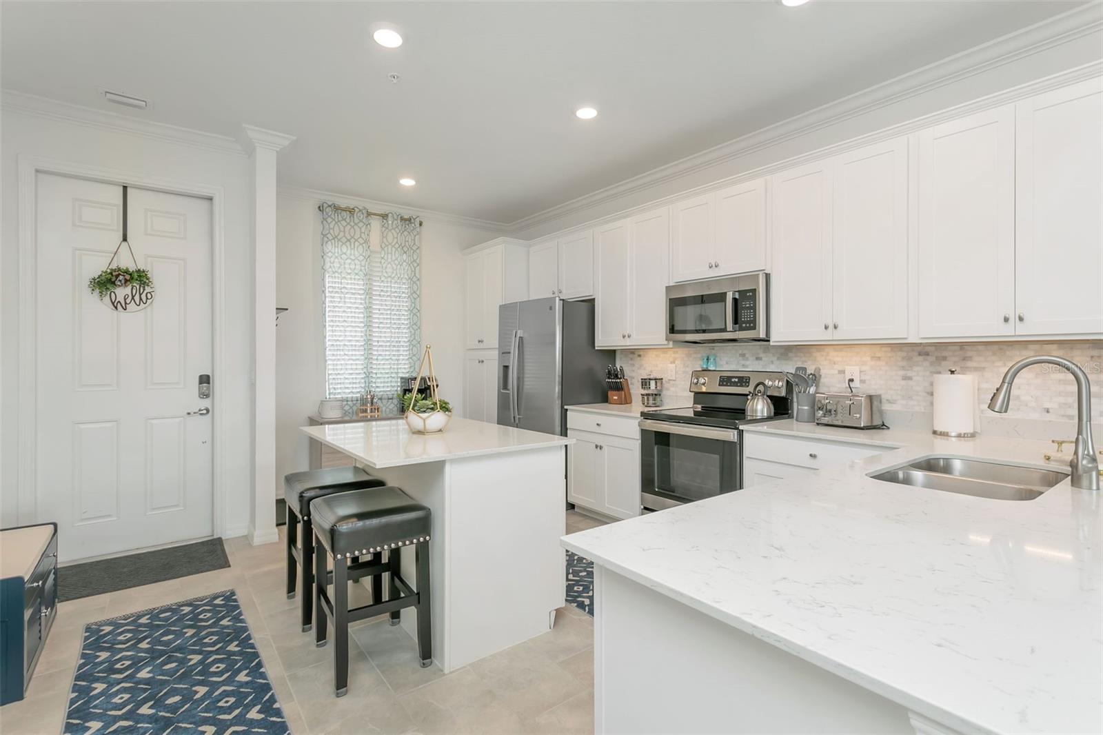 Image 9 of 48 For 18028 Gawthrop Drive 403