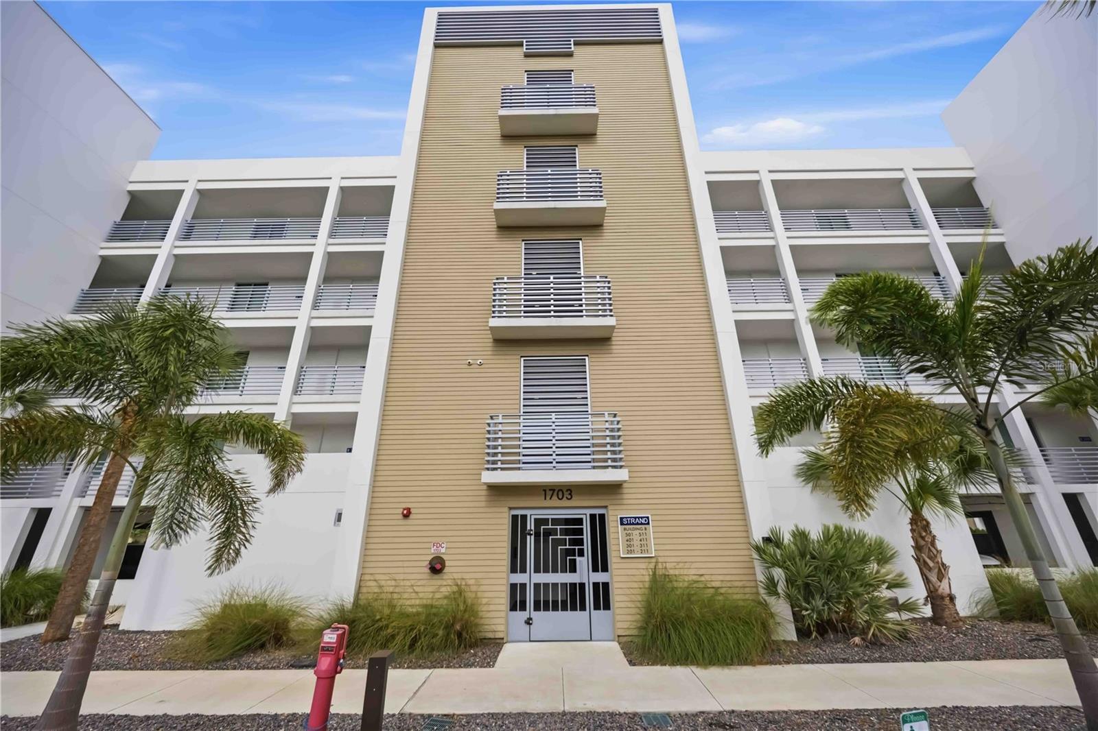 Image 2 of 65 For 1703 Tamiami Trail 406