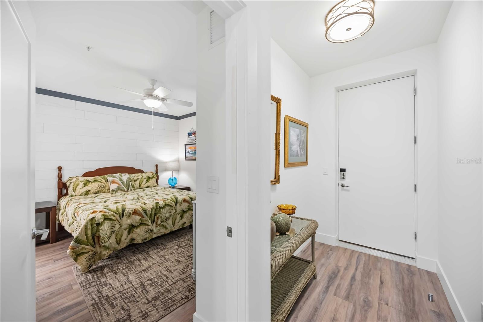 Image 26 of 65 For 1703 Tamiami Trail 406