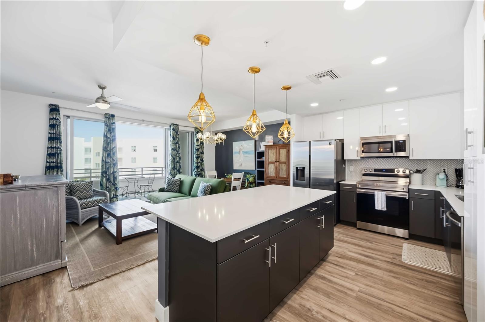 Image 27 of 65 For 1703 Tamiami Trail 406